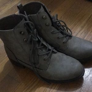 Gray/Tan Combat Boots